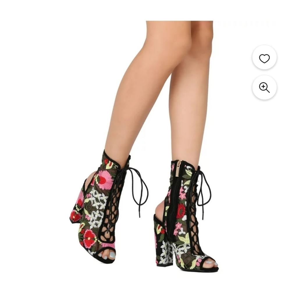 Liliana embroidered floral, lace-up heel size 6